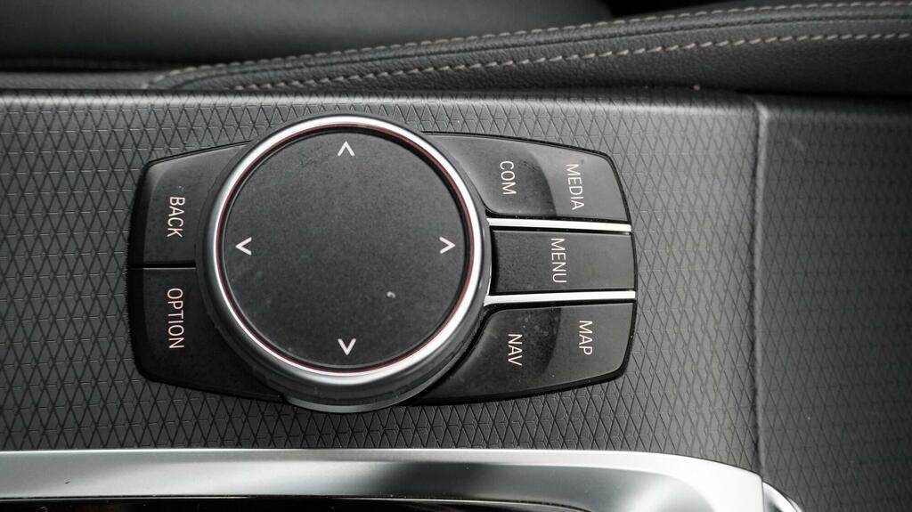 BMW 5 Series 530E Xdrive M Sport Grey #32
