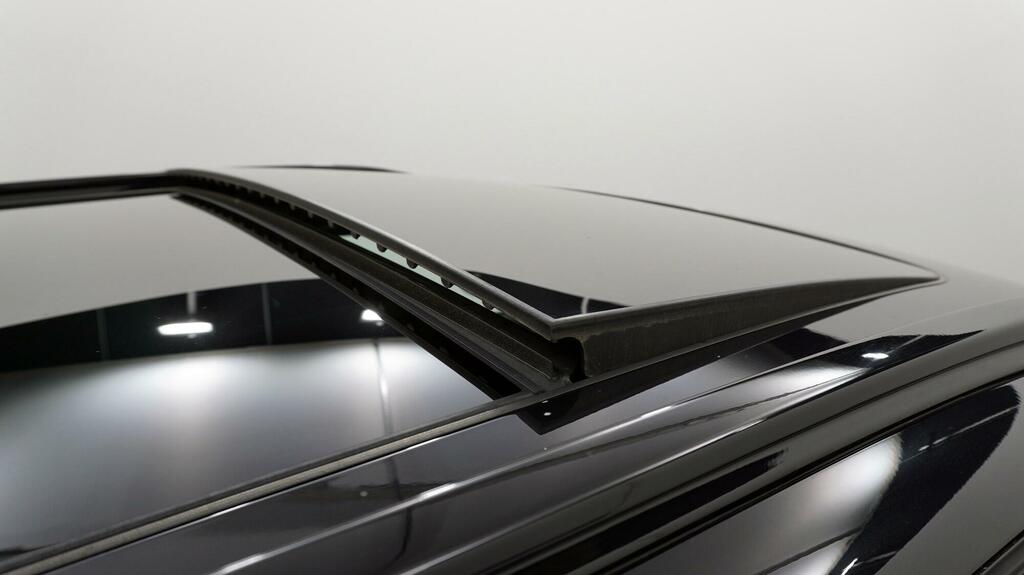 BMW 5 Series 530E Xdrive M Sport Grey #36