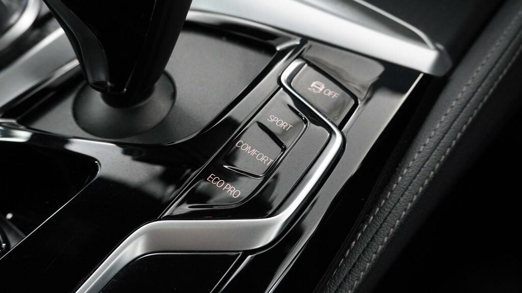 BMW 5 Series 530E Xdrive M Sport Grey #30