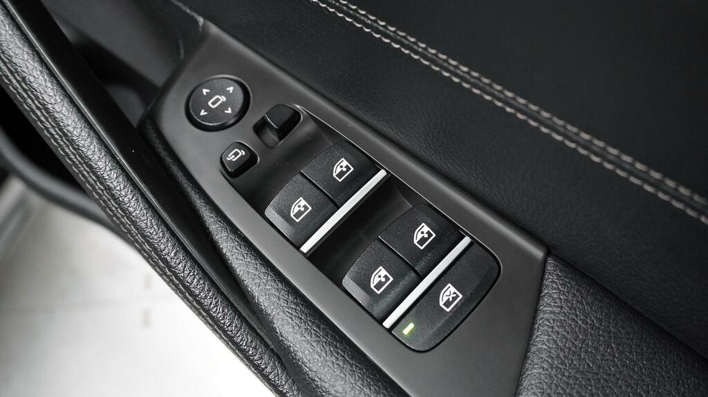 BMW 5 Series 530E Xdrive M Sport Grey #18