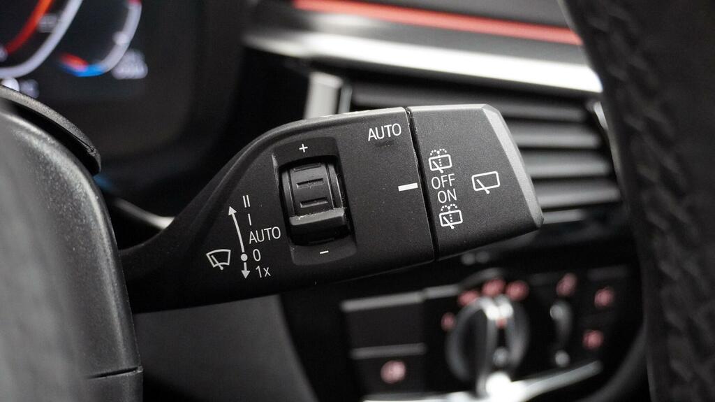 BMW 5 Series 530E Xdrive M Sport Grey #25