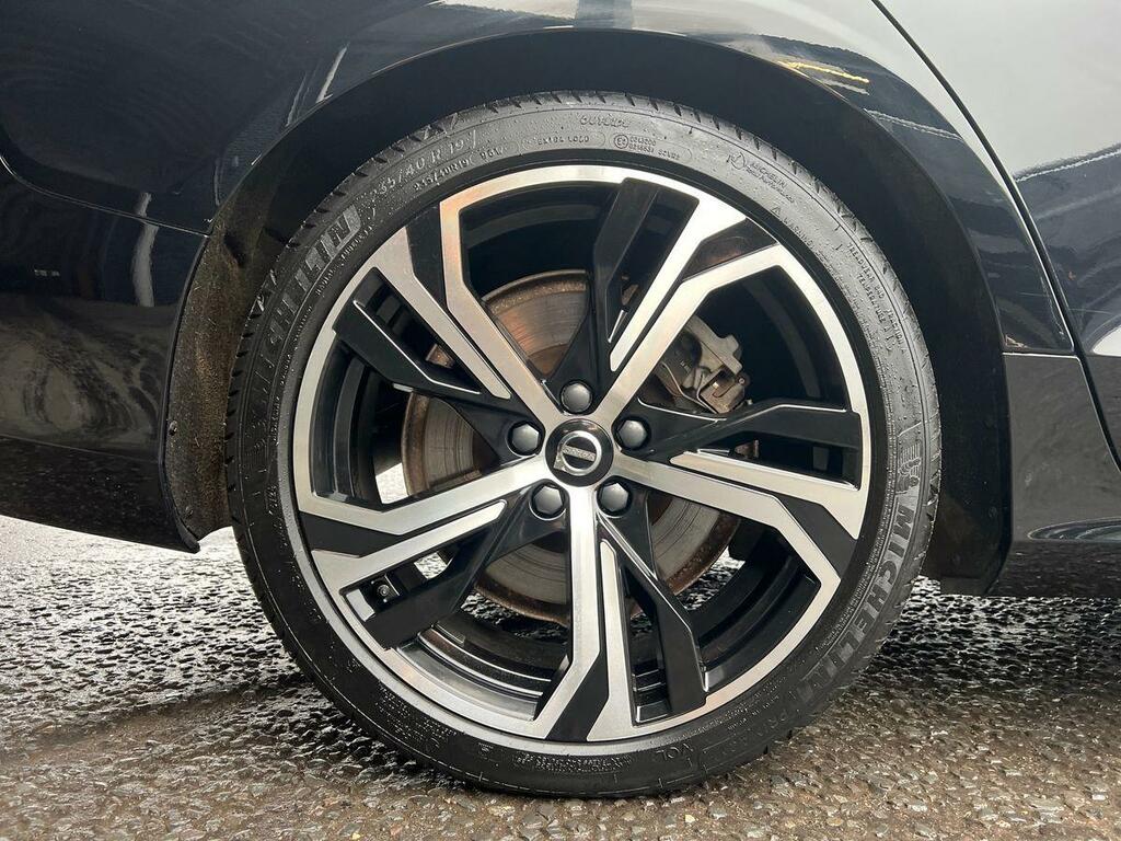 Volvo V60 Cross Country 2.0 T6 350 Phev Plus Dark Awd Black #9