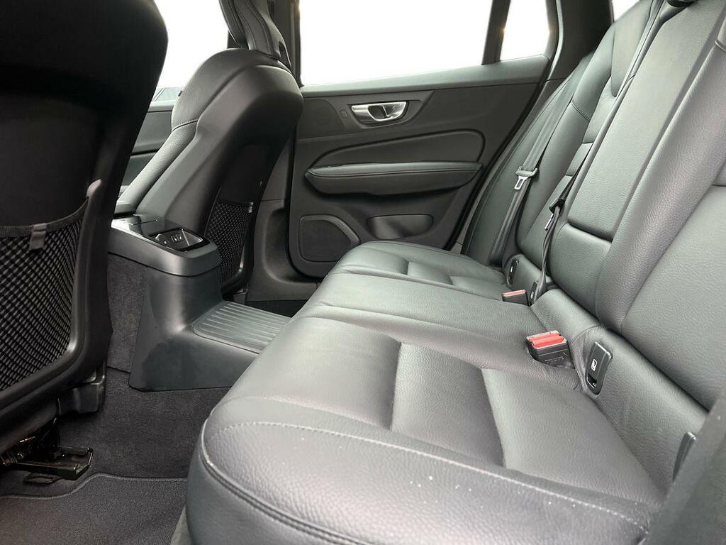 Volvo V60 Cross Country 2.0 T6 350 Phev Plus Dark Awd Black #6