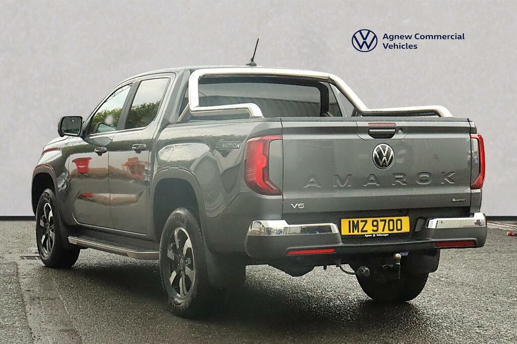 Volkswagen Amarok 2025 25 2025 Black #3