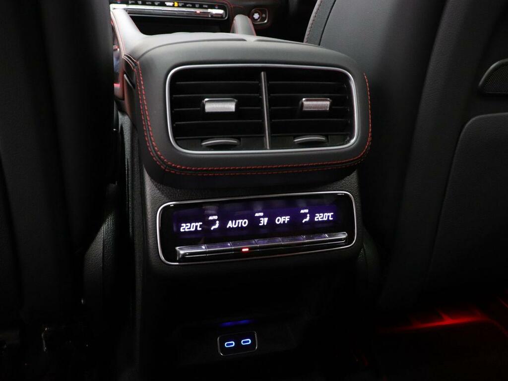 Mercedes-Benz GLE Class Gle 63 S 4Matic Night Edition Premium Tct Black #40