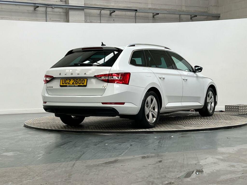 Skoda Superb 1.5 Tsi Act Sportline Plus Hatchback Ds Black #19