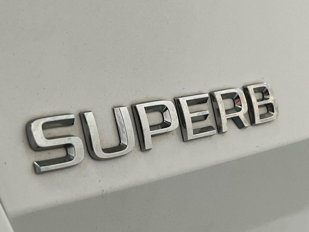 Skoda Superb 1.5 Tsi Act Sportline Plus Hatchback Ds Black #22