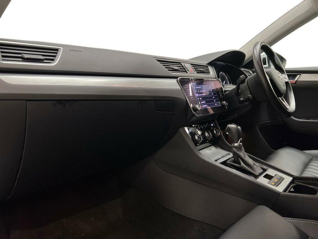 Skoda Superb 1.5 Tsi Act Sportline Plus Hatchback Ds Black #2