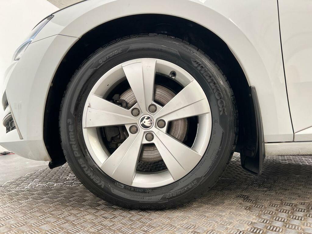 Skoda Superb 1.5 Tsi Act Sportline Plus Hatchback Ds Black #26