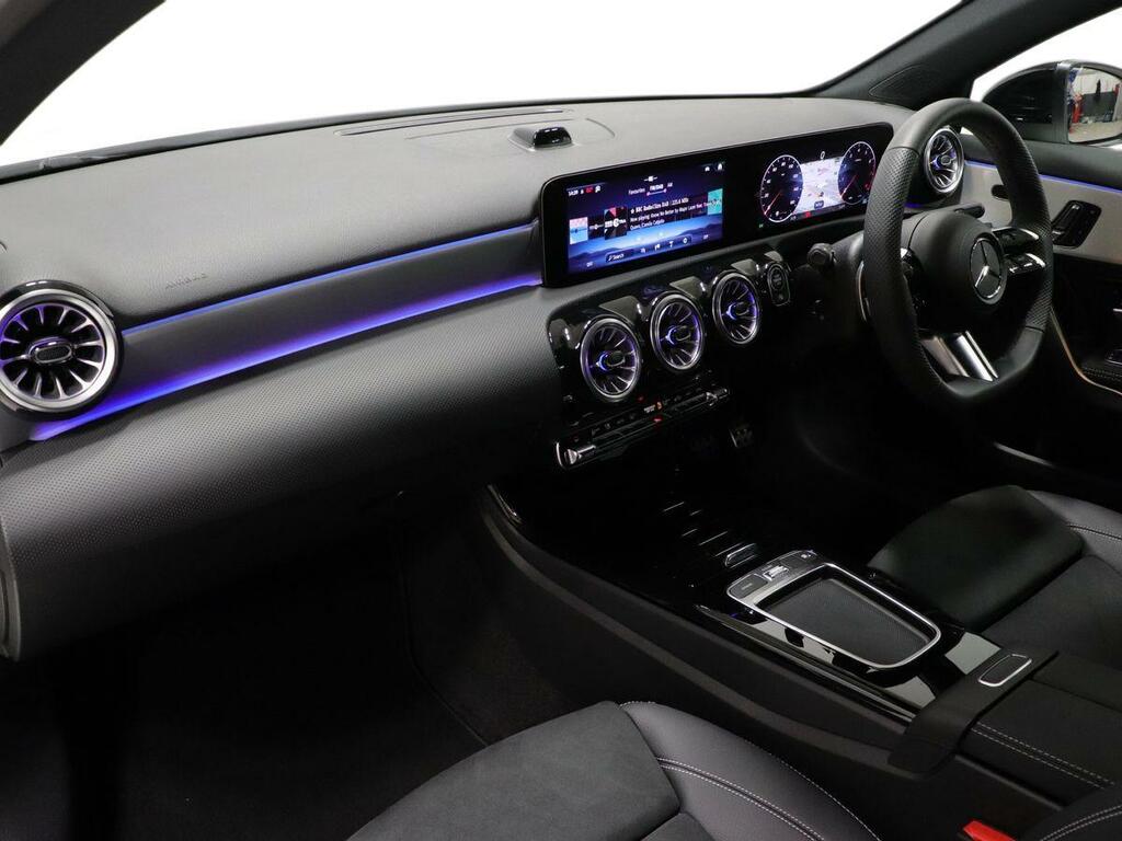 Mercedes-Benz A Class A200 Amg Line Premium 2026 Black #3