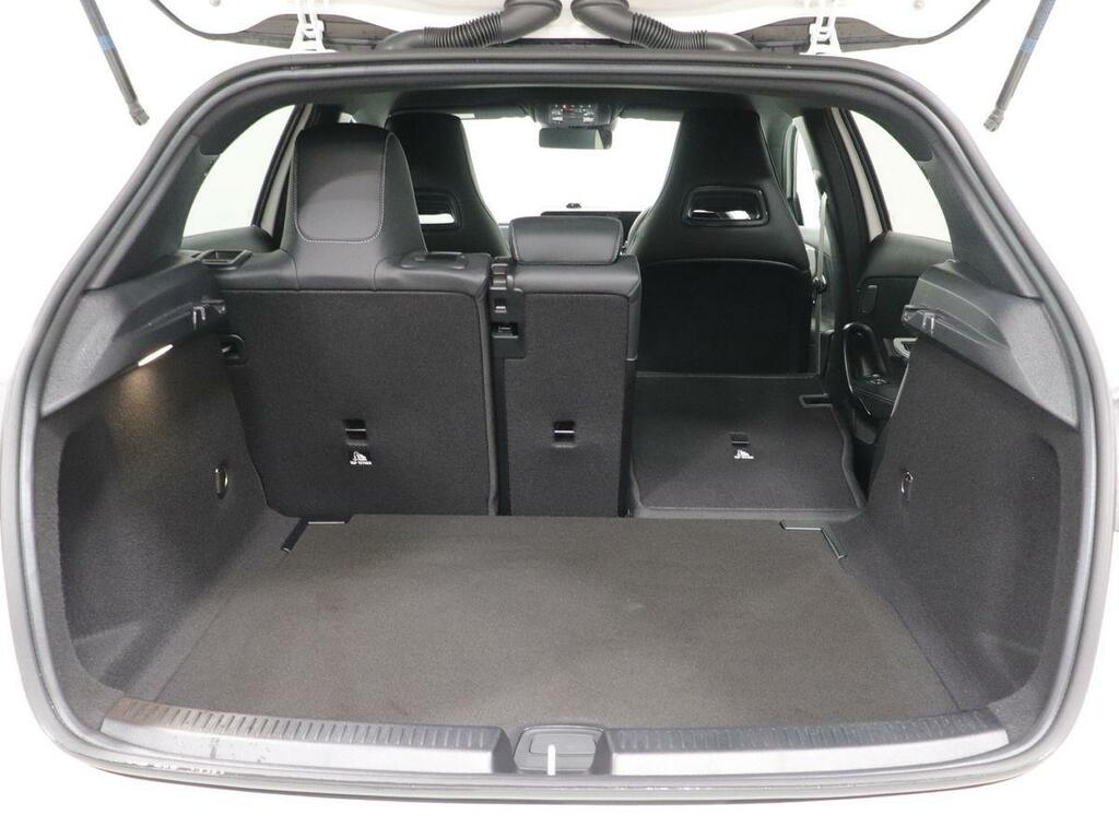 Mercedes-Benz A Class A200 Amg Line Premium 2026 Black #27