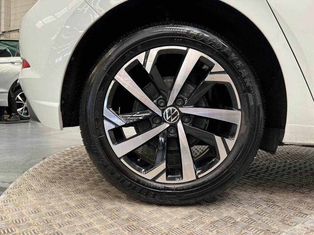 Volkswagen Polo 1.0 Tsi R-line Grey #24