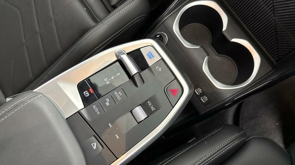 BMW iX1 150Kw Edrive20 M Sport 65Kwh 2026 White #10
