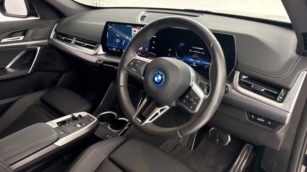 BMW iX1 150Kw Edrive20 M Sport 65Kwh 2026 White #6