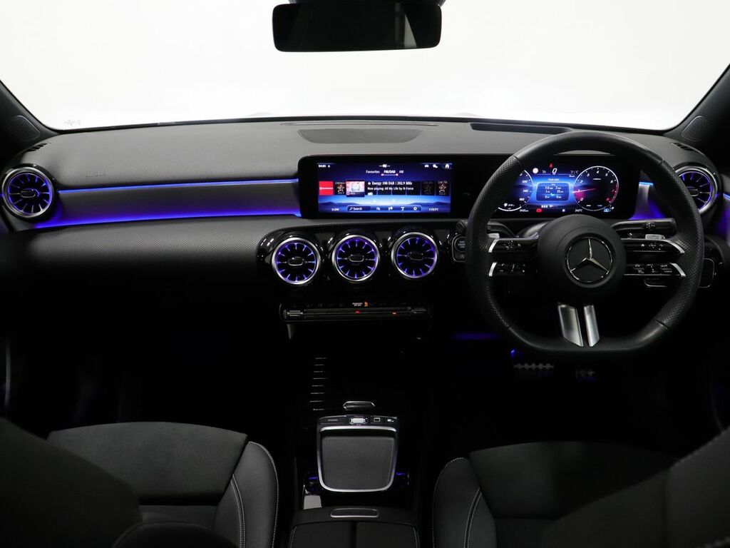 Mercedes-Benz A Class A200 Amg Line Premium Plus 2025 White #33