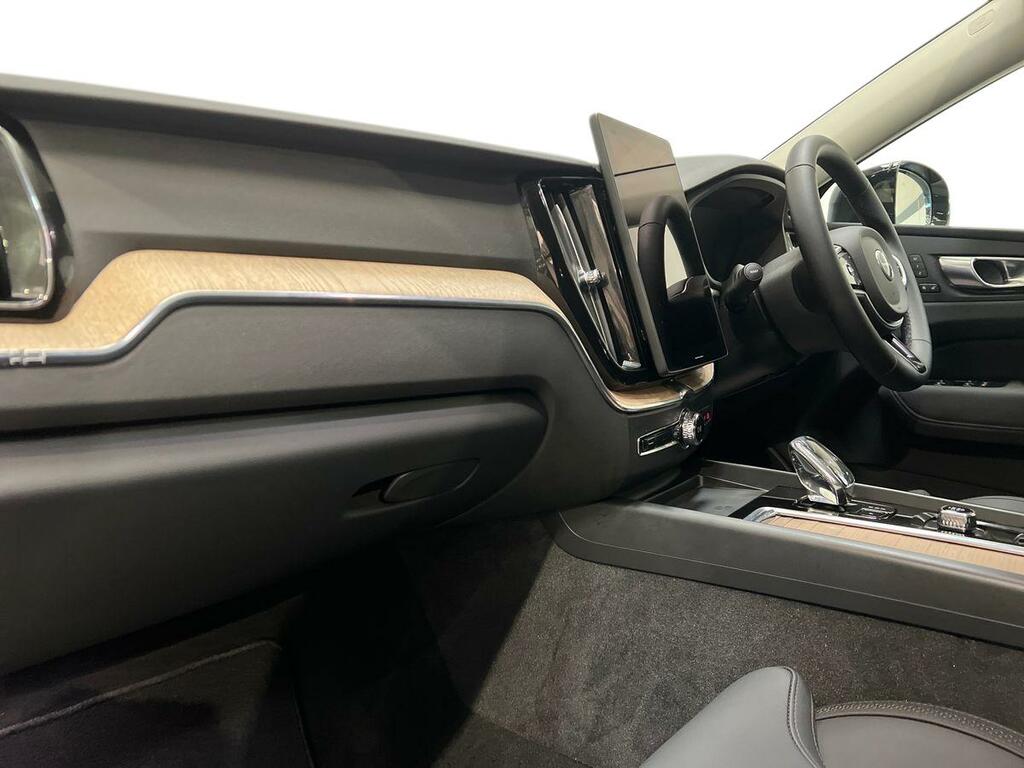 Volvo XC60 2.0 T8 455 Phev Ultra Black Ed Awd Geartronic Black #4