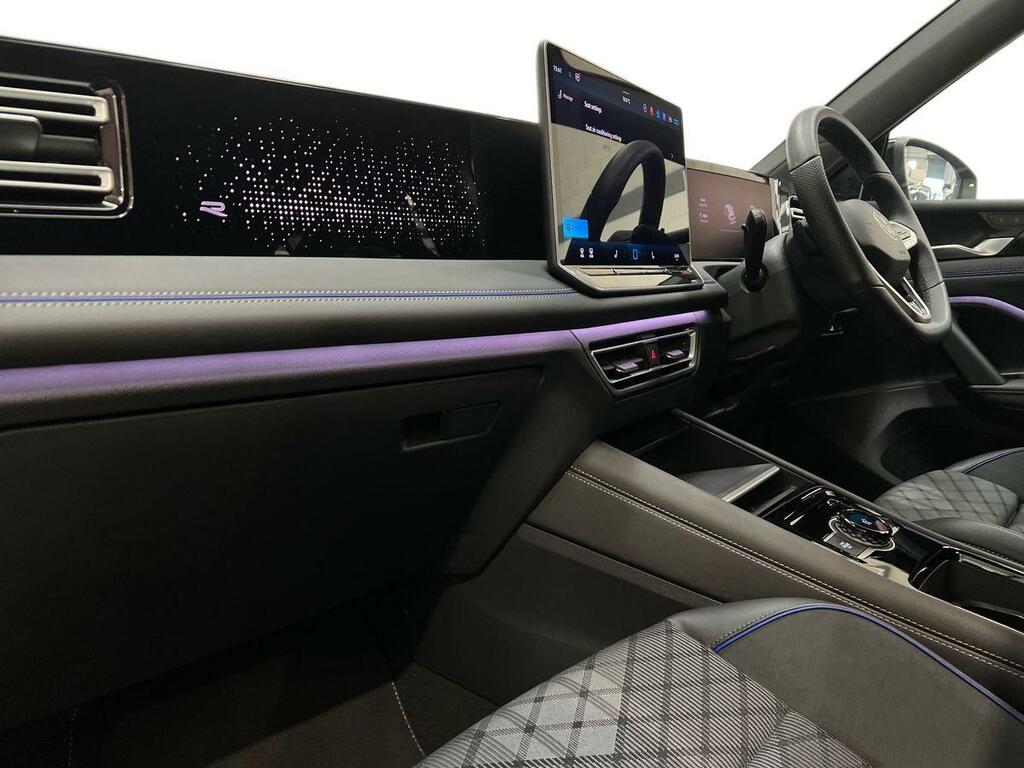 Volkswagen Tiguan 1.5 Tsi 272 Ehybrid R-line Dsg Comfort Pack White #2