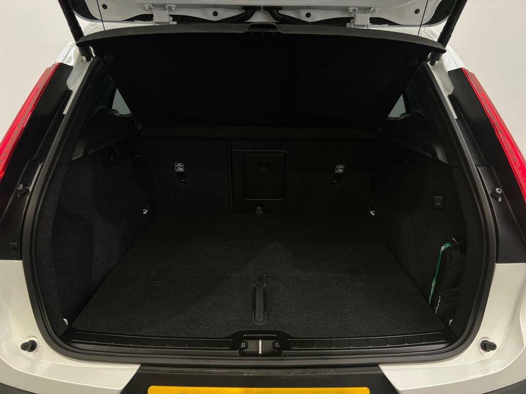 Volvo XC40 B4 Black Edition Ultra, Mild Hybrid Black #13