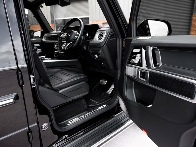 Mercedes-Benz G Class G63 9G-tronic 2023 Green #24