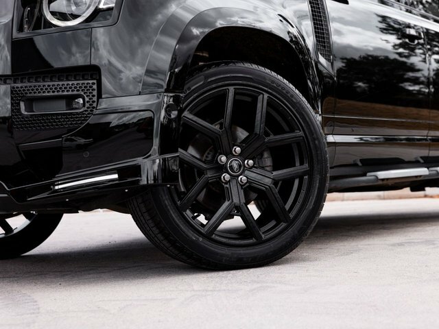 Land Rover Defender 110 D250 Mhev X-dynamic Hse Black #5
