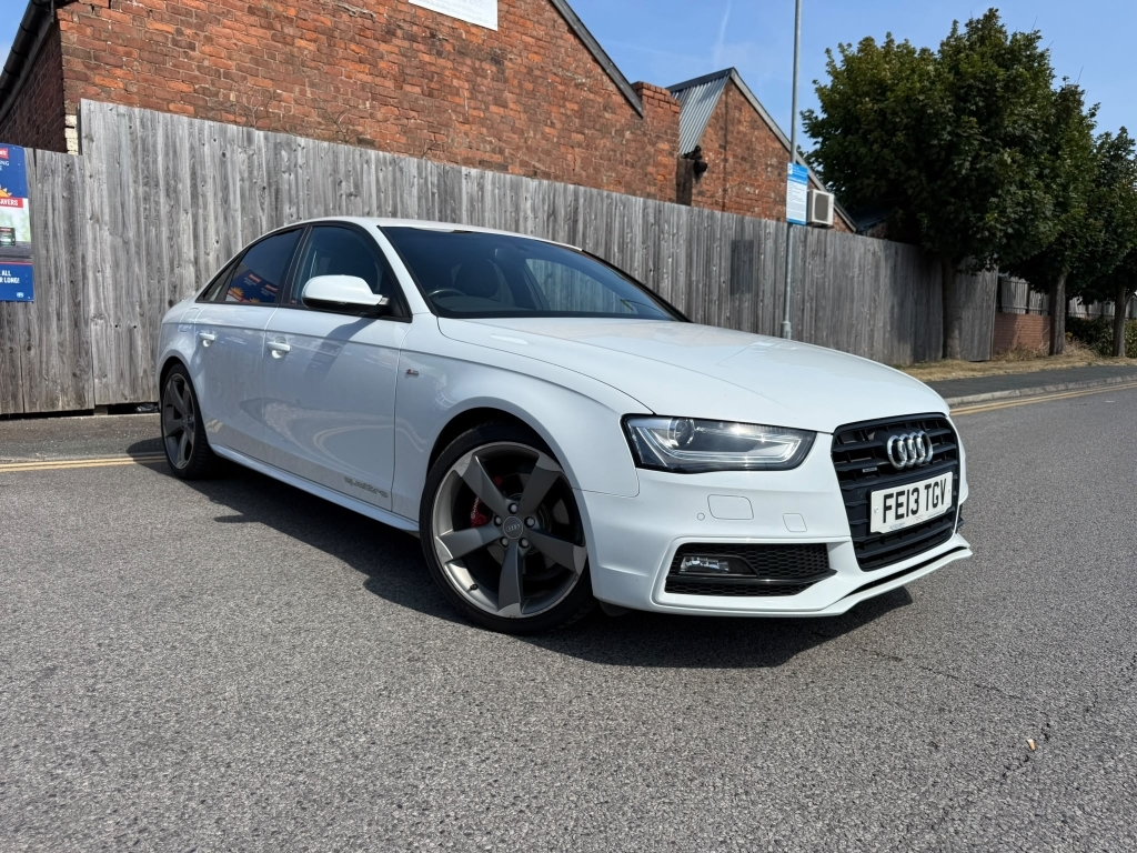 Audi A4 2.0 Tdi Quattro Black Edition White