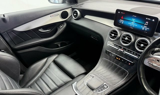 Mercedes-Benz GLC Class Glc 300 4Matic Amg Line Premium Grey #15