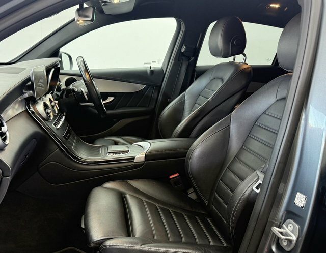 Mercedes-Benz GLC Class Glc 300 4Matic Amg Line Premium Grey #13