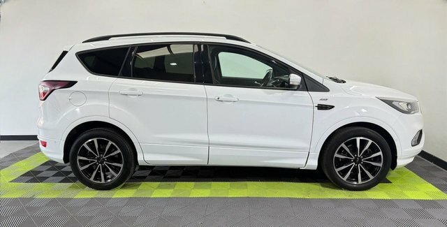 Ford Kuga 1.5 Tdci St-line Suv White #6