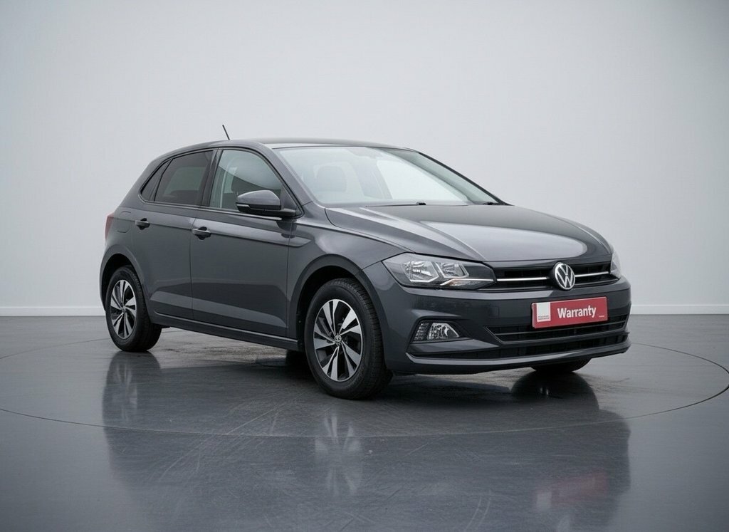 Volkswagen Polo 1.0 Life Black #1
