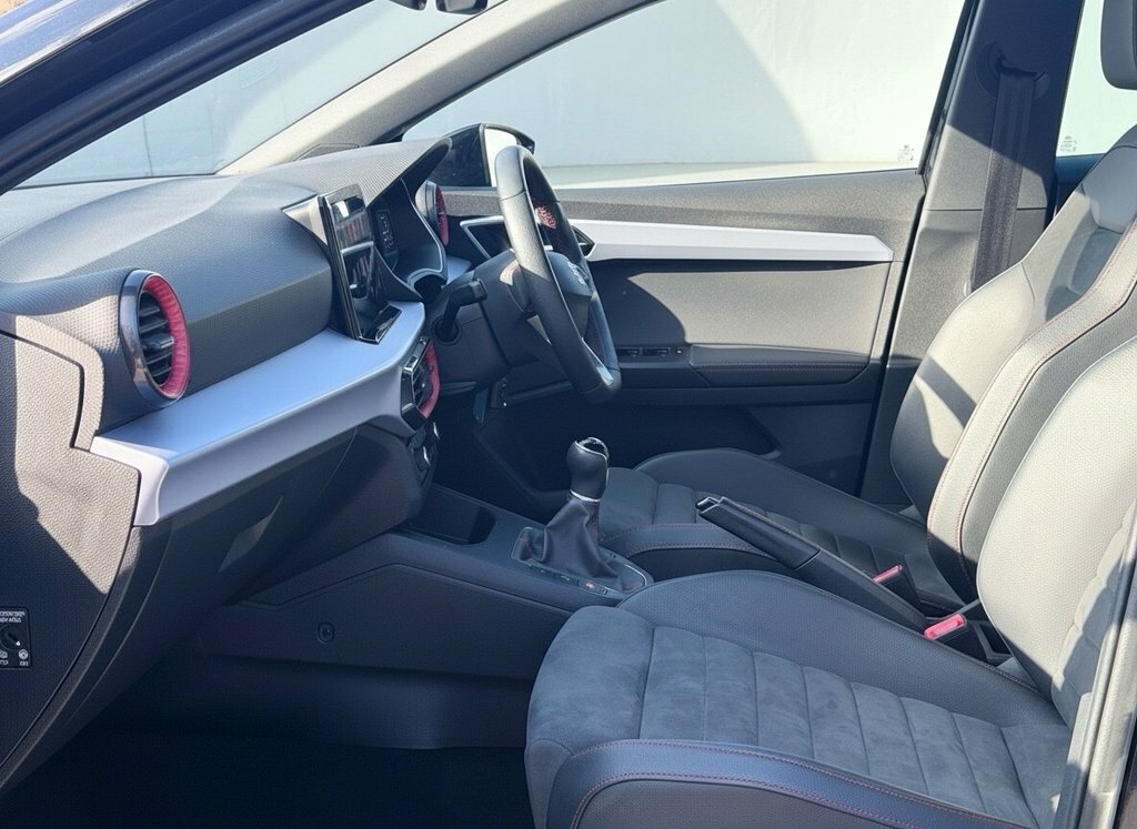 Seat Ibiza 1.0 Tsi 110 Fr Sport Black #13