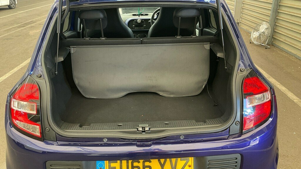 Renault Twingo 1.0 Dynamique S Sce Ss Free Road Tax, 1X Owner Red #9