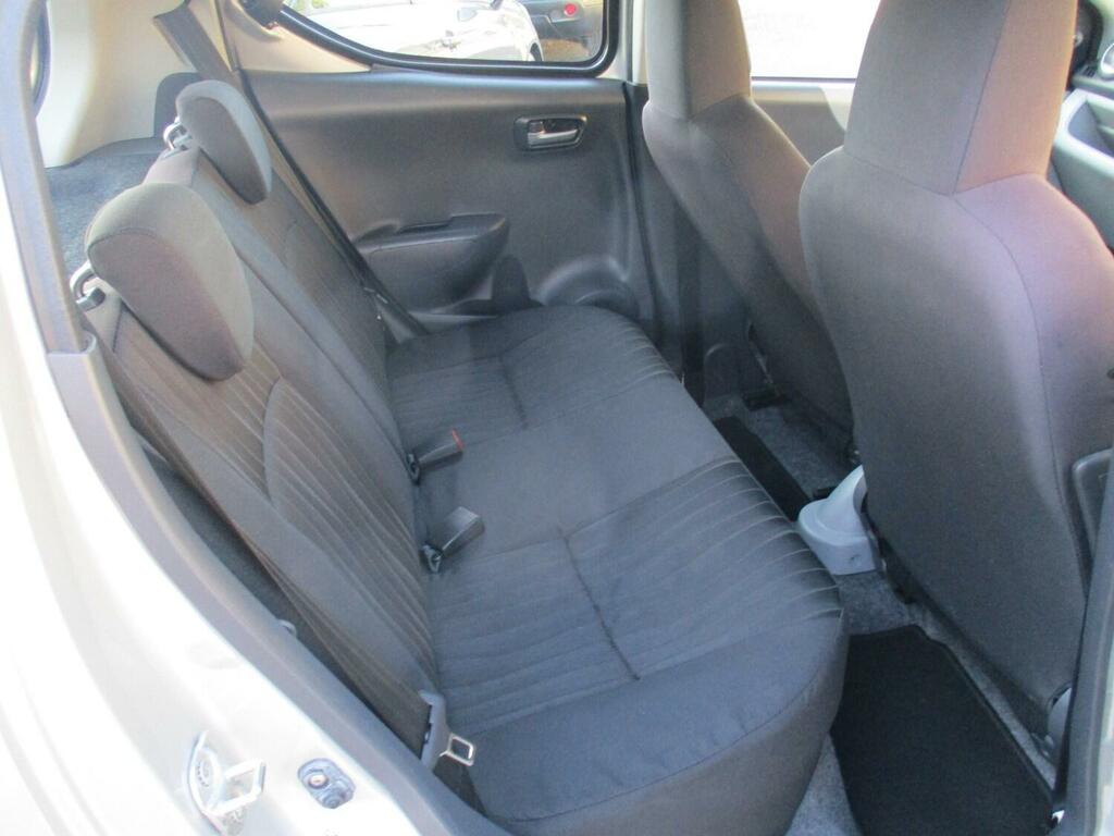 Nissan Pixo 1.0 Visia Hatchback Euro 5 68 P Black #12