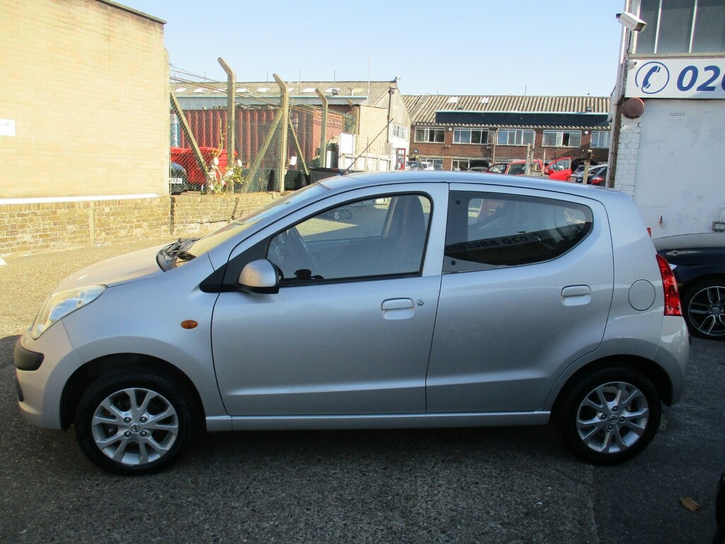 Nissan Pixo 1.0 N-tec Silver #6