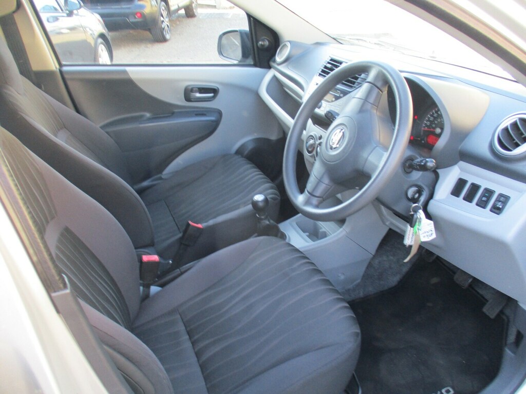 Nissan Pixo 1.0 Visia Hatchback Euro 5 68 P Black #14