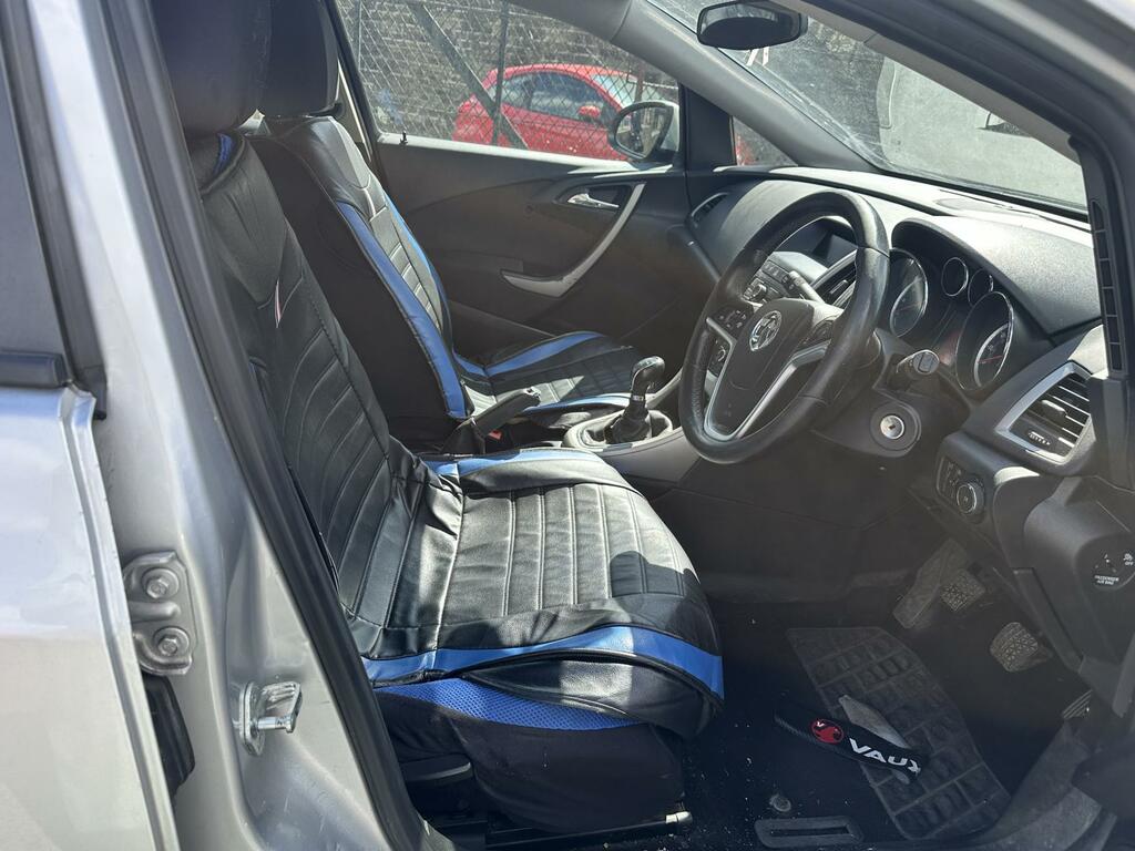 Vauxhall Astra 1.4 16V Sri Euro 5 Black #8