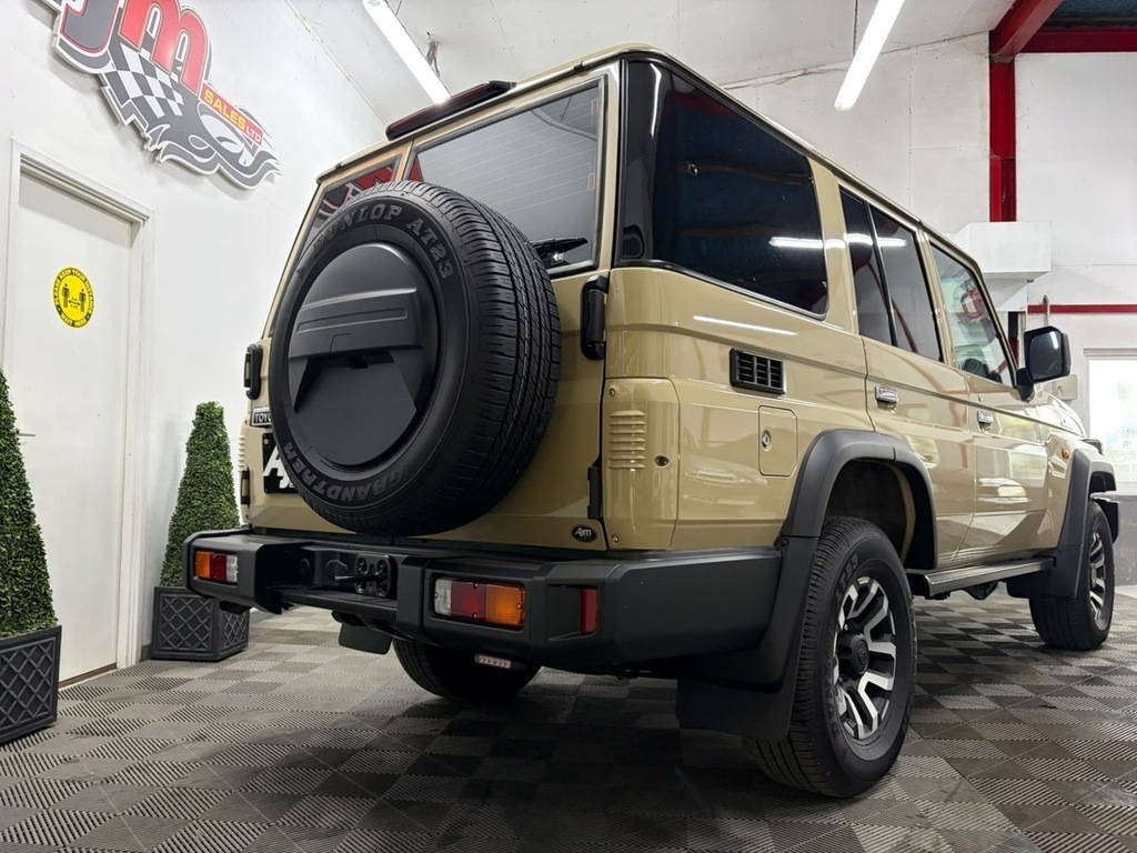 Toyota Land Cruiser 70 Series U808 Brown #6