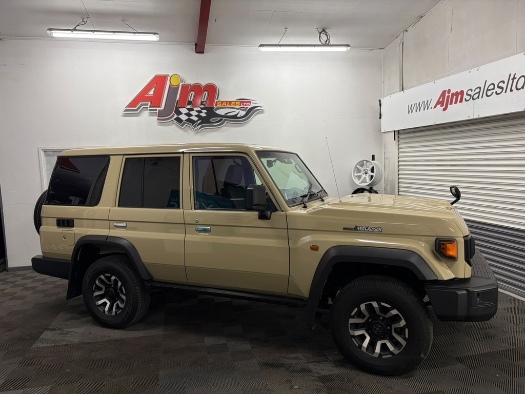 Toyota Land Cruiser 70 Series U808 Brown