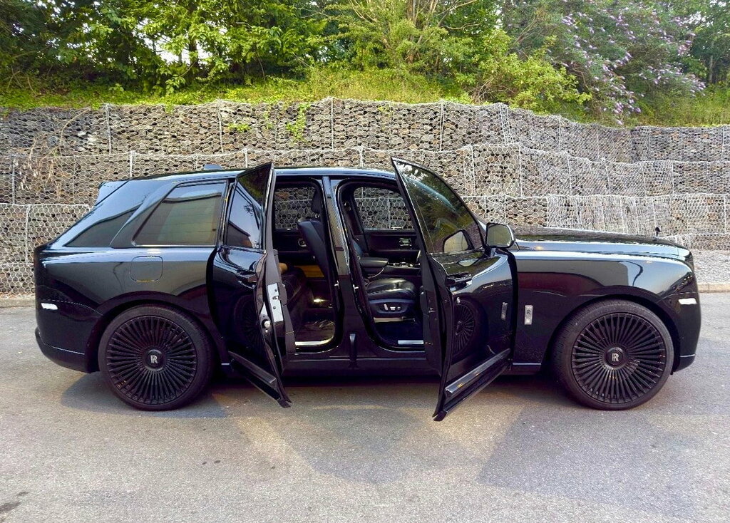 Rolls-Royce Cullinan 6.75 V12 Suv 4Wd Euro 6 563 Bhp Black #5