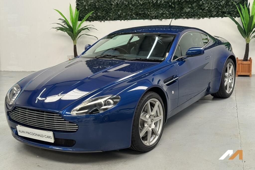 Aston Martin Vantage Coupe 2005 - 2018 Blue