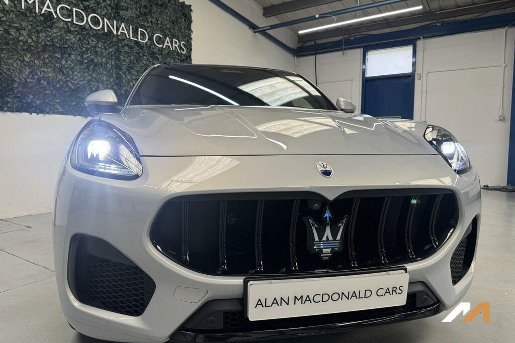 Maserati Grecale Maserati Grecale V6 Trofeo Estate White #14