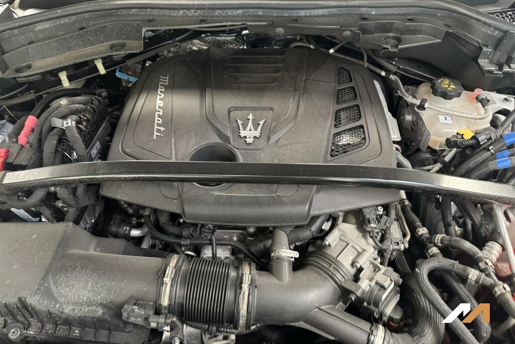 Maserati Grecale Maserati Grecale V6 Trofeo Estate White #45