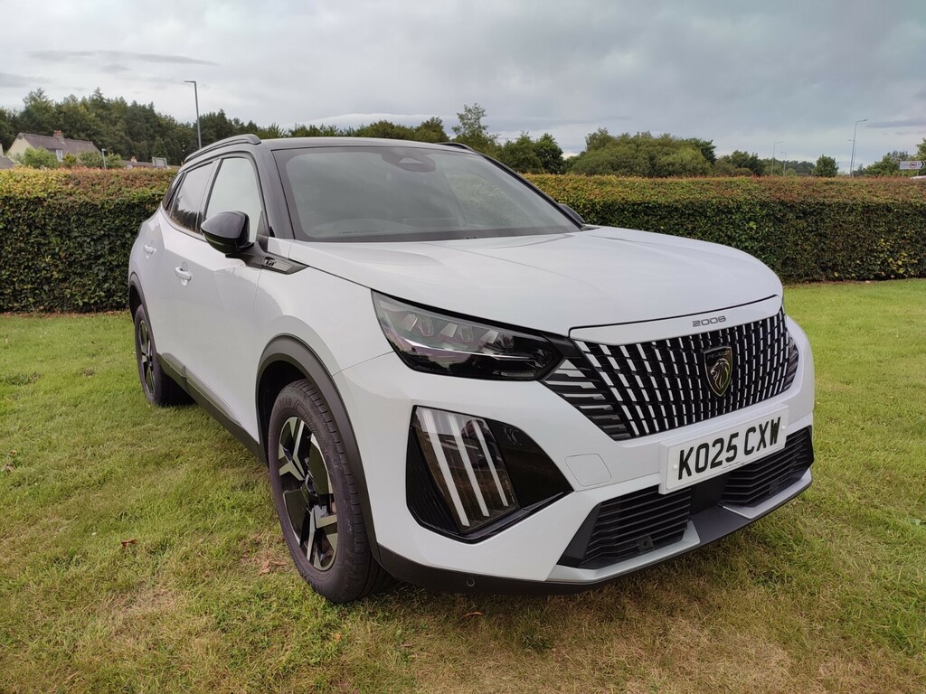Peugeot 2008 1.2 Hybrid 145 Gt E-dsc6 KO25CXW White