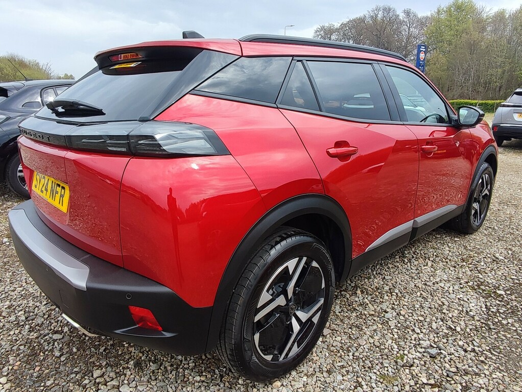 Peugeot 2008 1.2 Puretech 130 Allure Eat8 Red #3