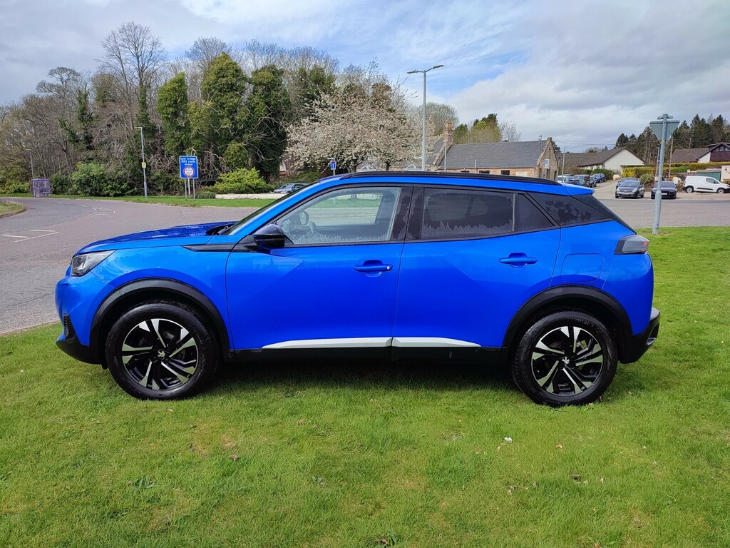 Peugeot 2008 1.2 Puretech Allure Premium Blue #3