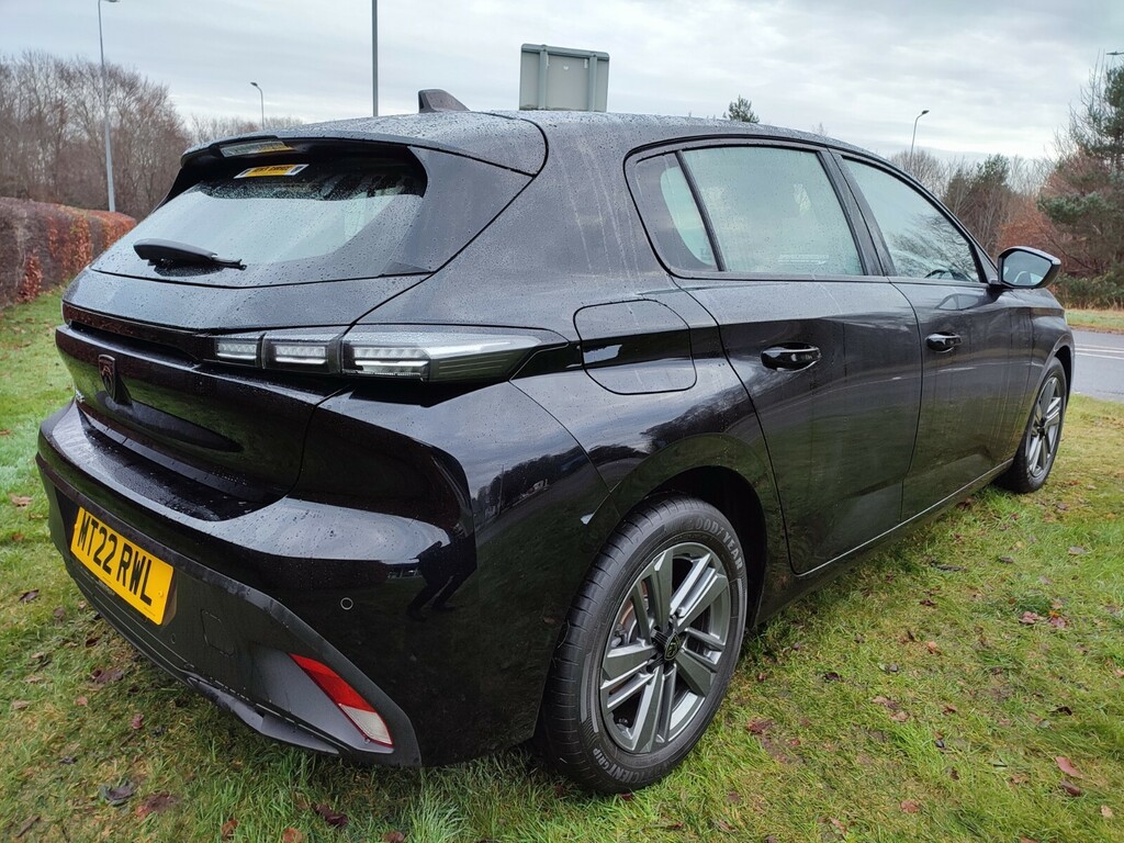 Peugeot 308 1.2 Puretech Active Premium Eat8 MT22RWL Black #3