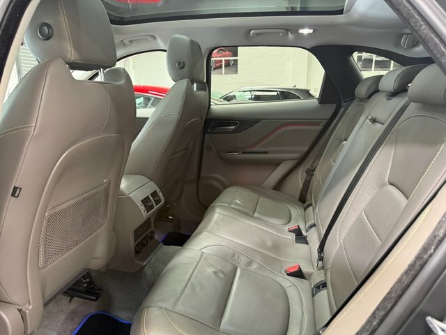 Jaguar F-Pace 2.0D R-sport Awd Euro 6 Ss Black #25