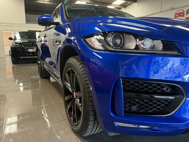 Jaguar F-Pace 2.0D R-sport Awd Euro 6 Ss Black #10