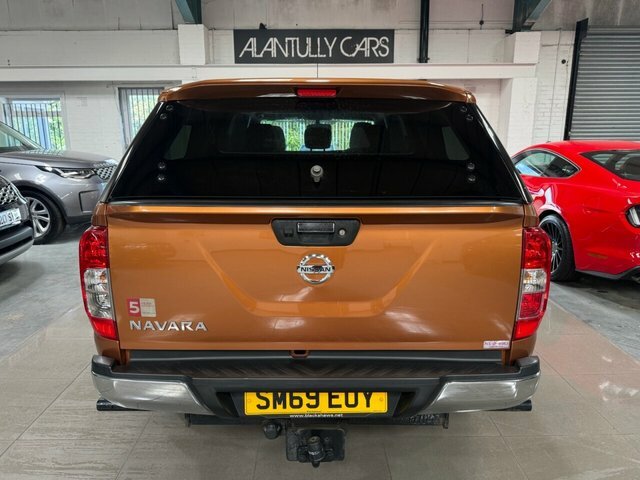 Nissan Navara 2019 2.3 Dci Tekna Pickup Double Cab Au Yellow #4