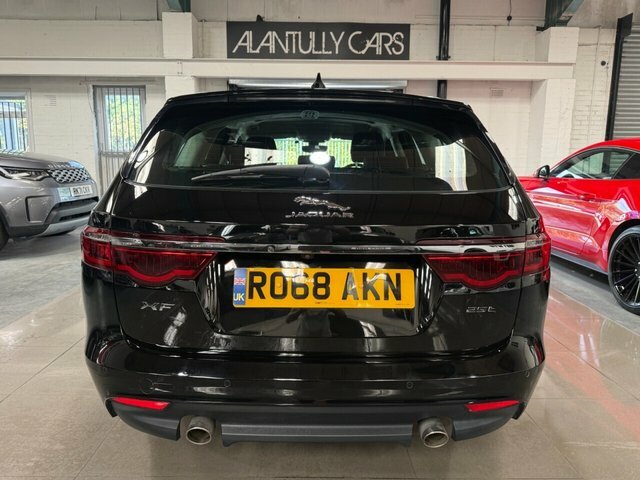 Jaguar XF 2018 2.0I Portfolio Gpf Sportbrake Black #4