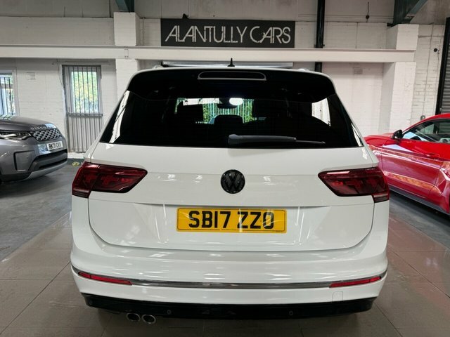 Volkswagen Tiguan 2017 2.0 Tdi Bluemotion Tech R-line Suv White #4